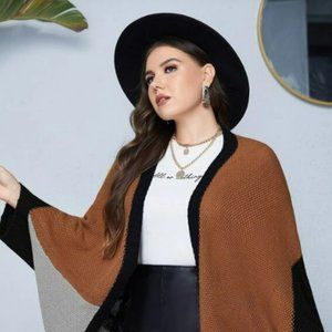 🎉NEW LISTING!🎉 SHEIN Plus Color Block Batwing Sleeve Open Front Cardigan 1XL